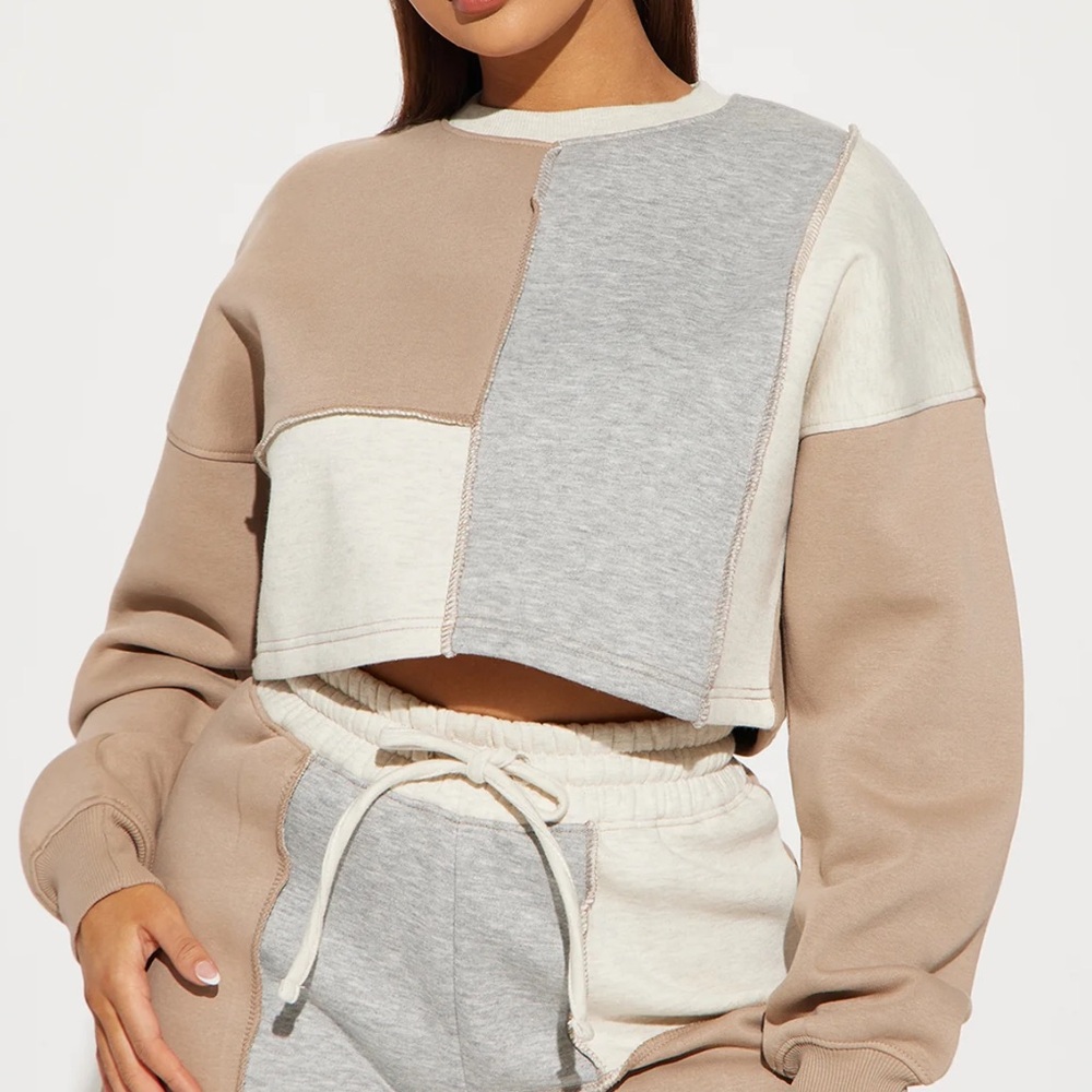 #114 tan and gray fleece sweetshirt